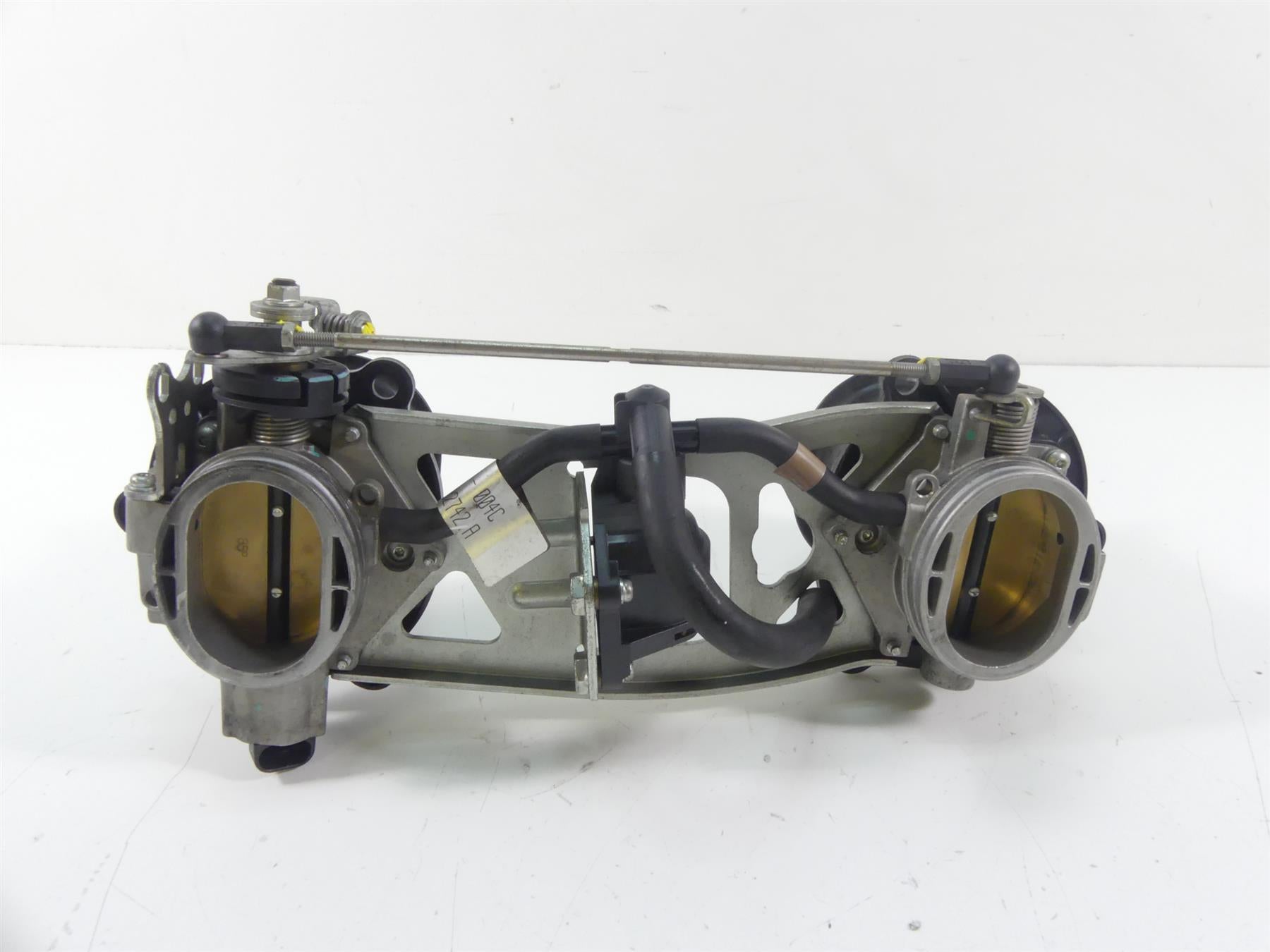 2013 Ducati Streetfighter 848 Throttle Body Bodies Fuel Injection 28240881A {{ shop.shopifyCountryName }} - Mototech271