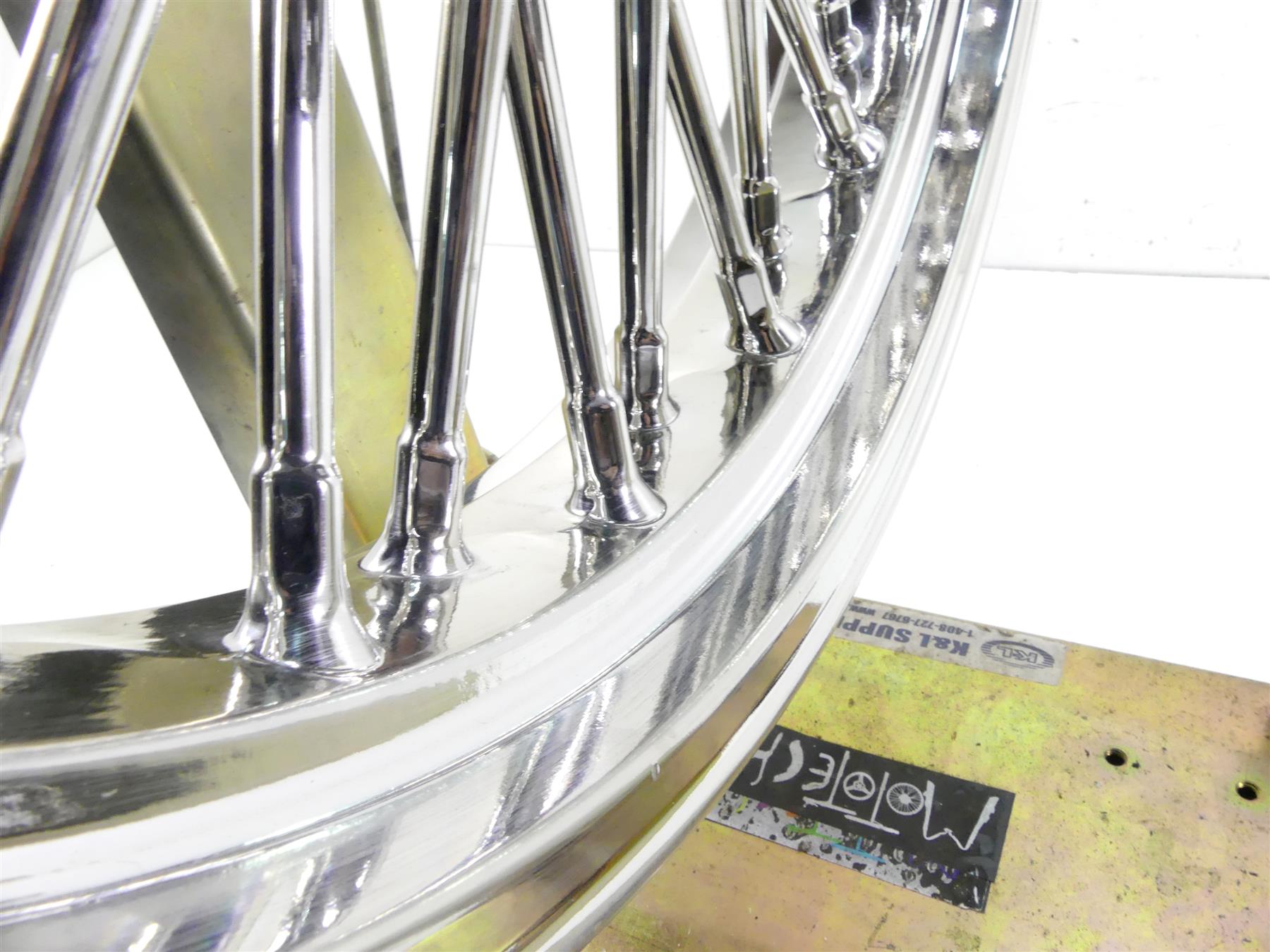 2017 Harley Softail FXSB Breakout Chrome Front Wheel Rim Fat Spoke 21x3.5 {{ shop.shopifyCountryName }} - Mototech271