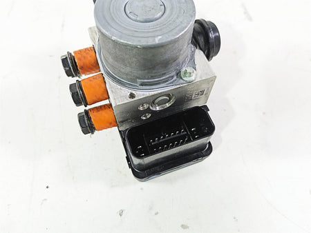 2018 Ducati Hypermotard 939 SP Abs Brake Pump Module Unit 54240402A {{ shop.shopifyCountryName }} - Mototech271