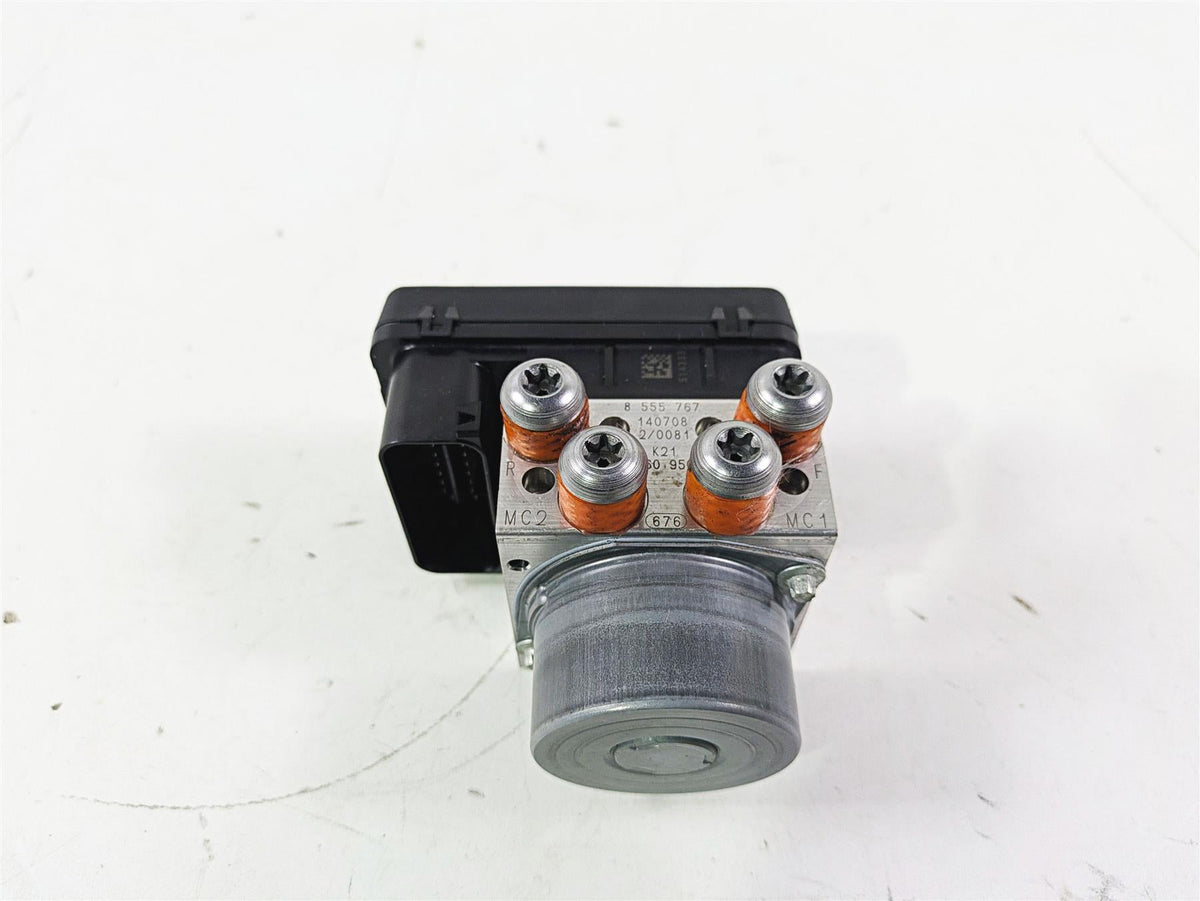2015 BMW R nineT K21 Abs Brake Pump Module Pressure Unit 34518546851 {{ shop.shopifyCountryName }} - Mototech271