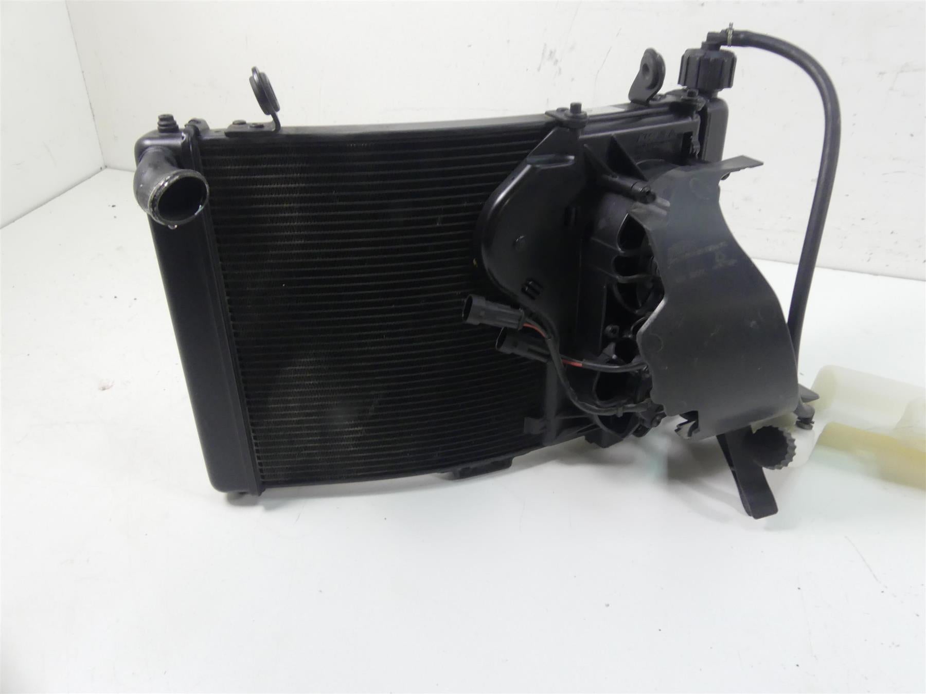 2015 KTM 1290 Adventure Radiator Fan Reservoir Hoses Set 60435010033 60335010200 {{ shop.shopifyCountryName }} - Mototech271