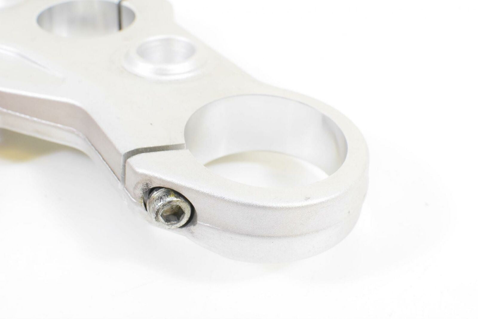 2015 MV Agusta B3 Brutale 675 Upper Triple Tree Steering Clamp 8000B6245 {{ shop.shopifyCountryName }} - Mototech271