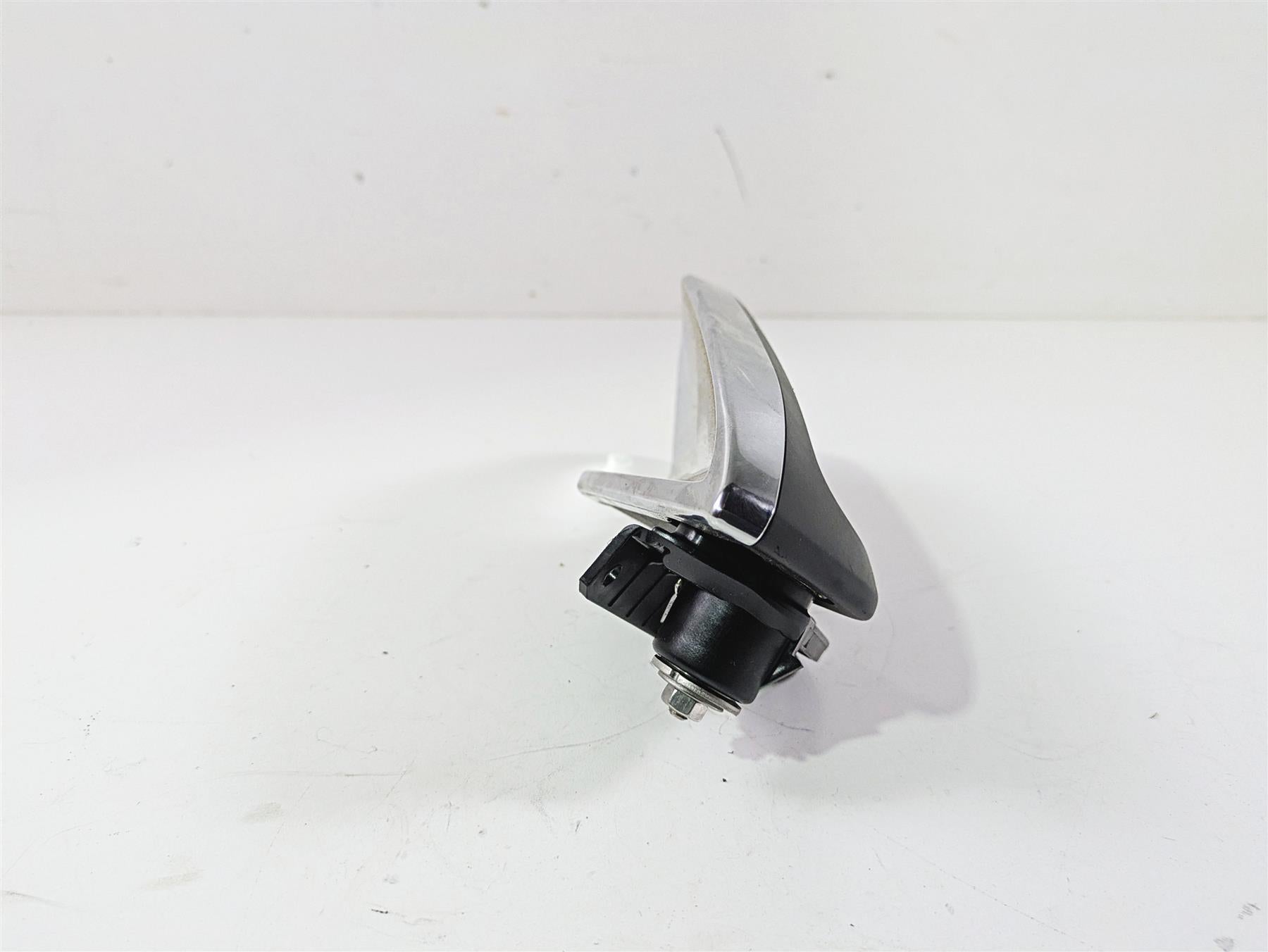 2014 BMW K1600 GTL K48 Left Front Wind Deflector 46637727533 {{ shop.shopifyCountryName }} - Mototech271