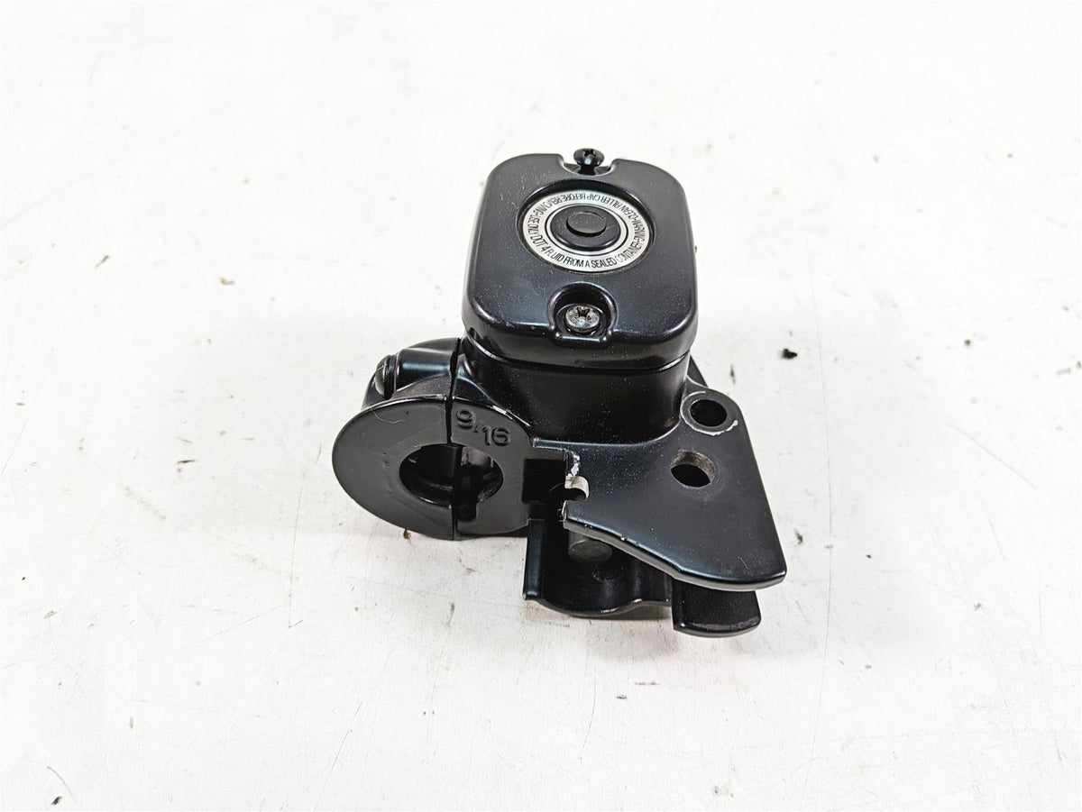 2006 Harley FLSTI Softail Heritage Front Brake Master Cylinder 9/16" 45029-11D {{ shop.shopifyCountryName }} - Mototech271