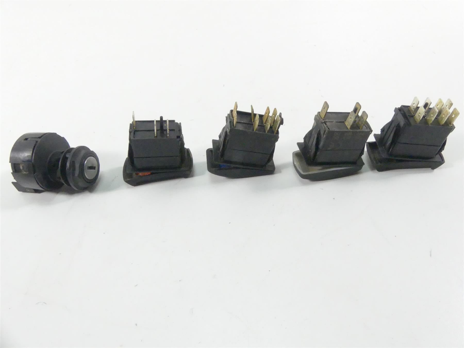 2018 Polaris RZR S 900 Ignition Light Lamp Awd Switch Key Set 4016058 4014069 {{ shop.shopifyCountryName }} - Mototech271