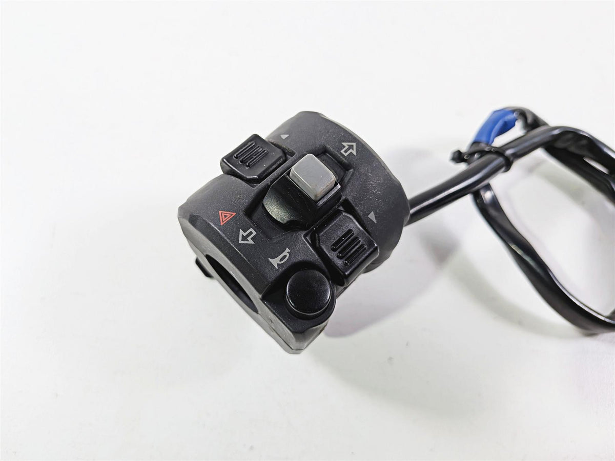 2016 Ducati Hypermotard 939 SP Left Hand Turn Signal Control Switch 65110142A-Mototech271