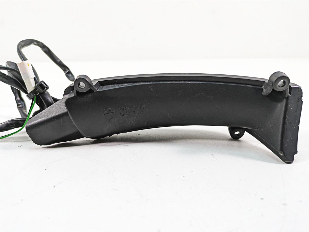 2020 Ducati Hypermotard 950 SP Right Front Blinker Turn Signal - Read 53010342A {{ shop.shopifyCountryName }} - Mototech271