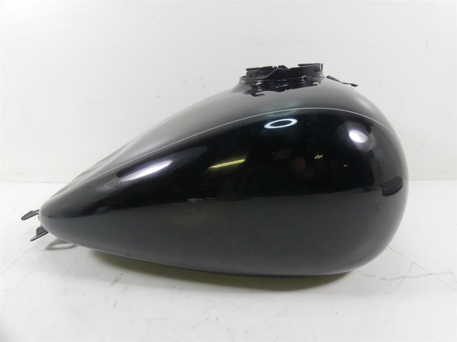 2014 Harley Touring FLHXS Street Glide Sp Fuel Gas Petrol Tank - Dented 61356-08 {{ shop.shopifyCountryName }} - Mototech271