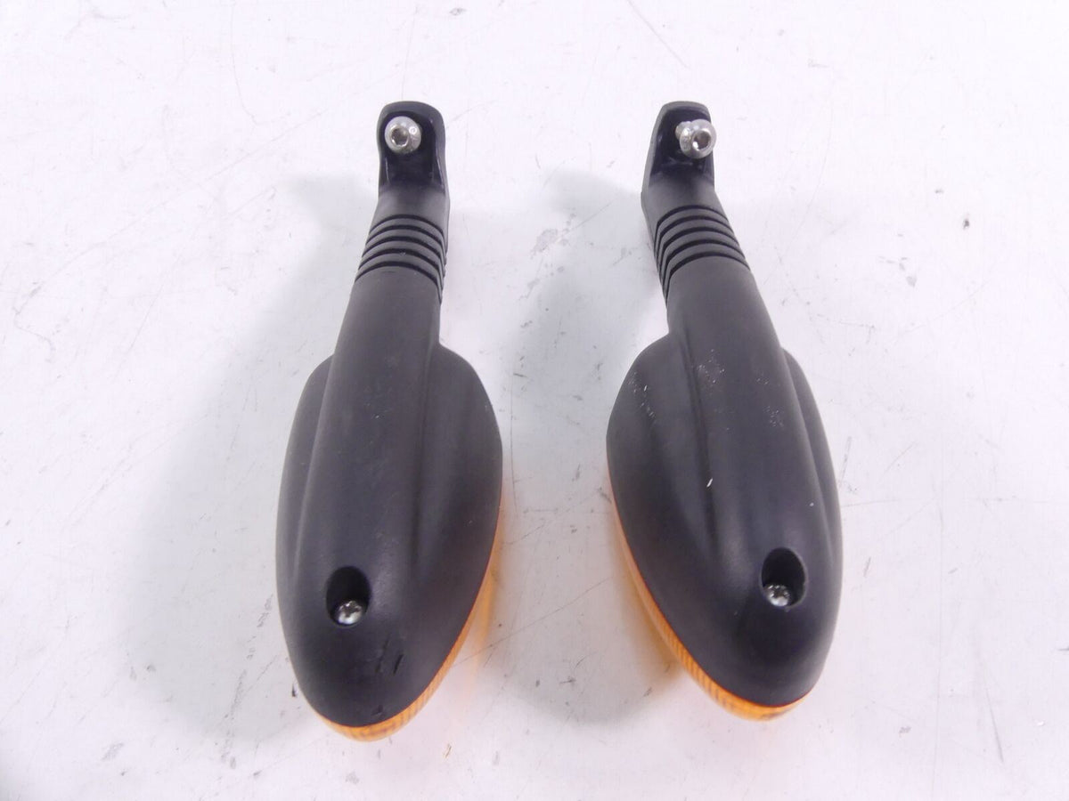2005 BMW R1200GS K25 Front Blinker Turn Signal Indicator Set 63137667771 {{ shop.shopifyCountryName }} - Mototech271