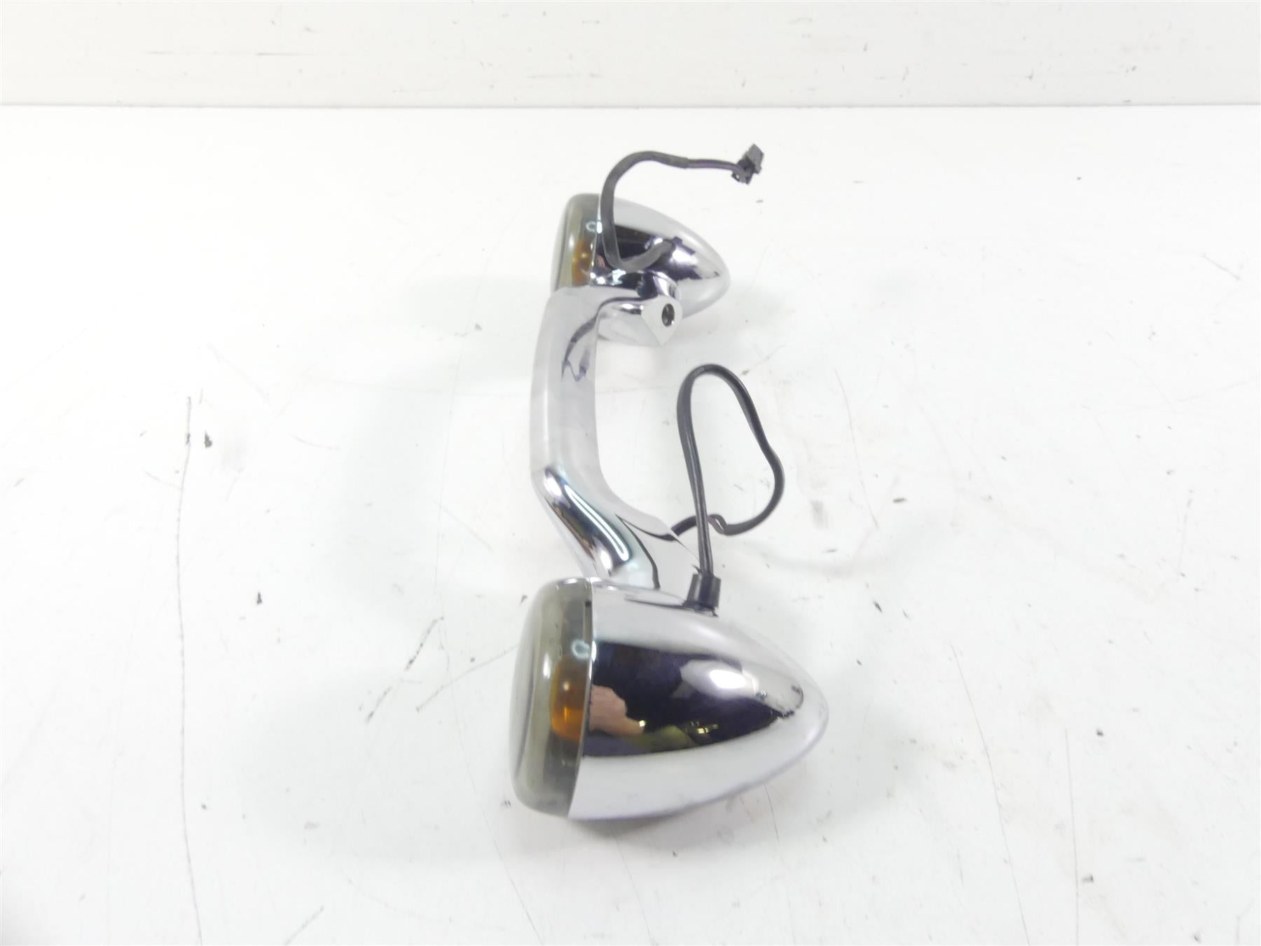2007 Harley FLHTCU SE2 CVO Electra Glide Rear Blinker Turn Signal Bar 68997-04 {{ shop.shopifyCountryName }} - Mototech271