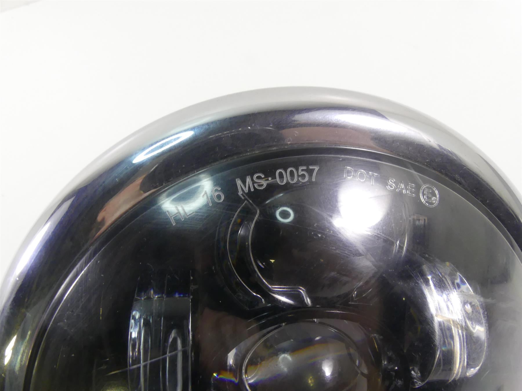 2017 Harley Dyna FXDB Street Bob Headlight & Led Bulb -Dented 68297-05A {{ shop.shopifyCountryName }} - Mototech271