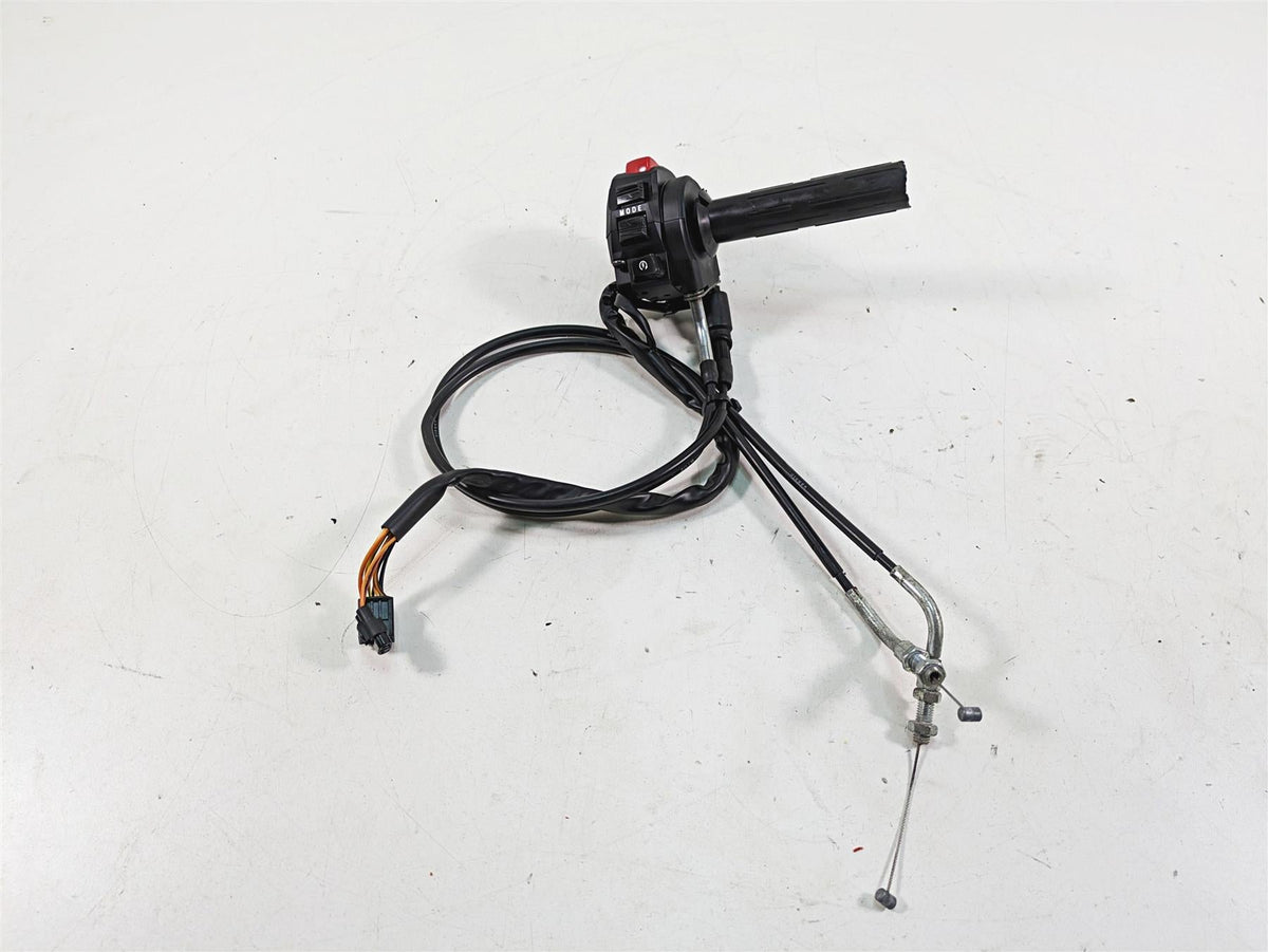 2009 Suzuki GSXR750 K9 Right Hand Throttle Control Switch - Read 37200-21H01 {{ shop.shopifyCountryName }} - Mototech271