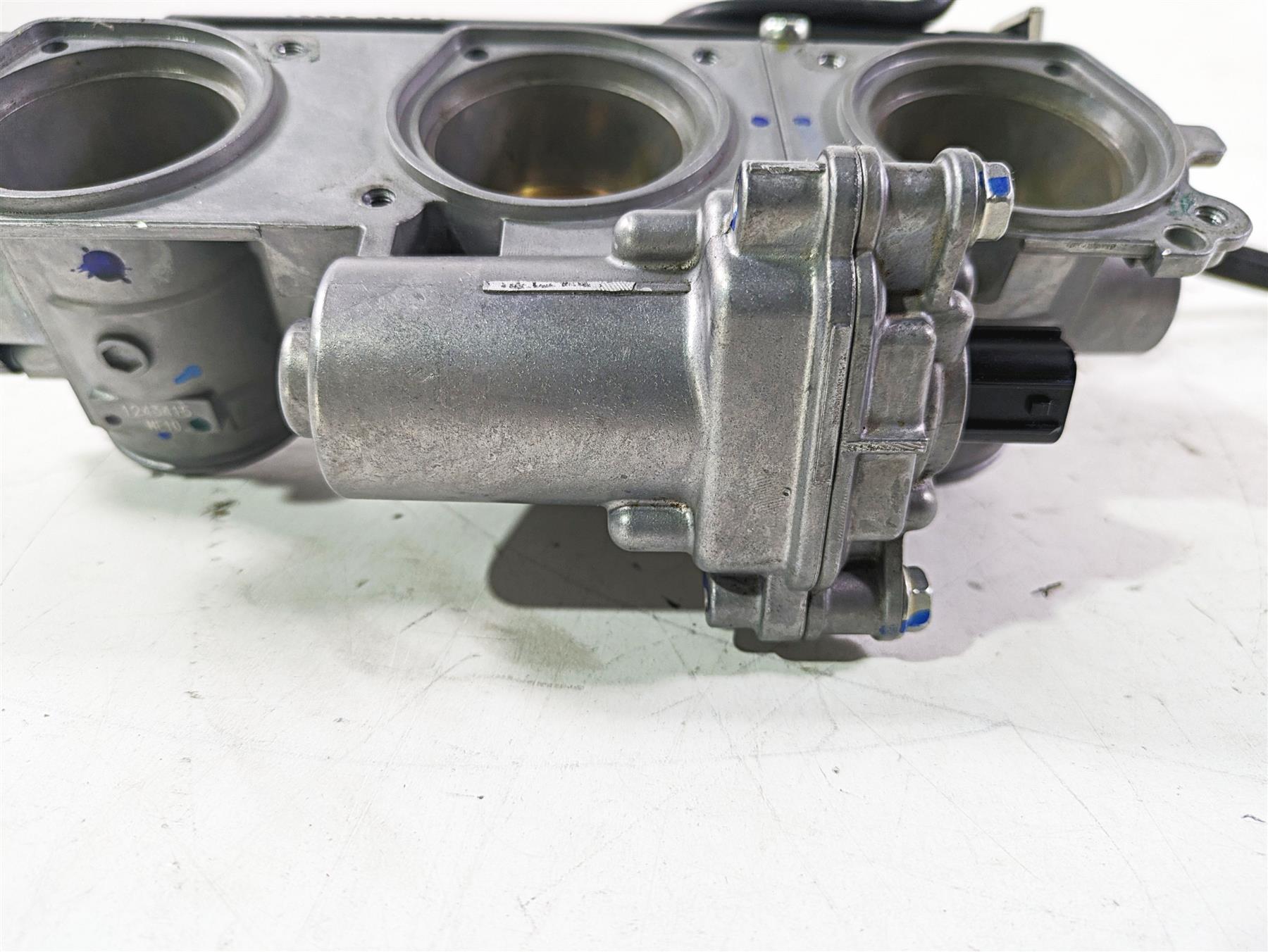 2023 Triumph Street Triple 765 RS Keihin Throttle Body Fuel Injection T1243415 {{ shop.shopifyCountryName }} - Mototech271