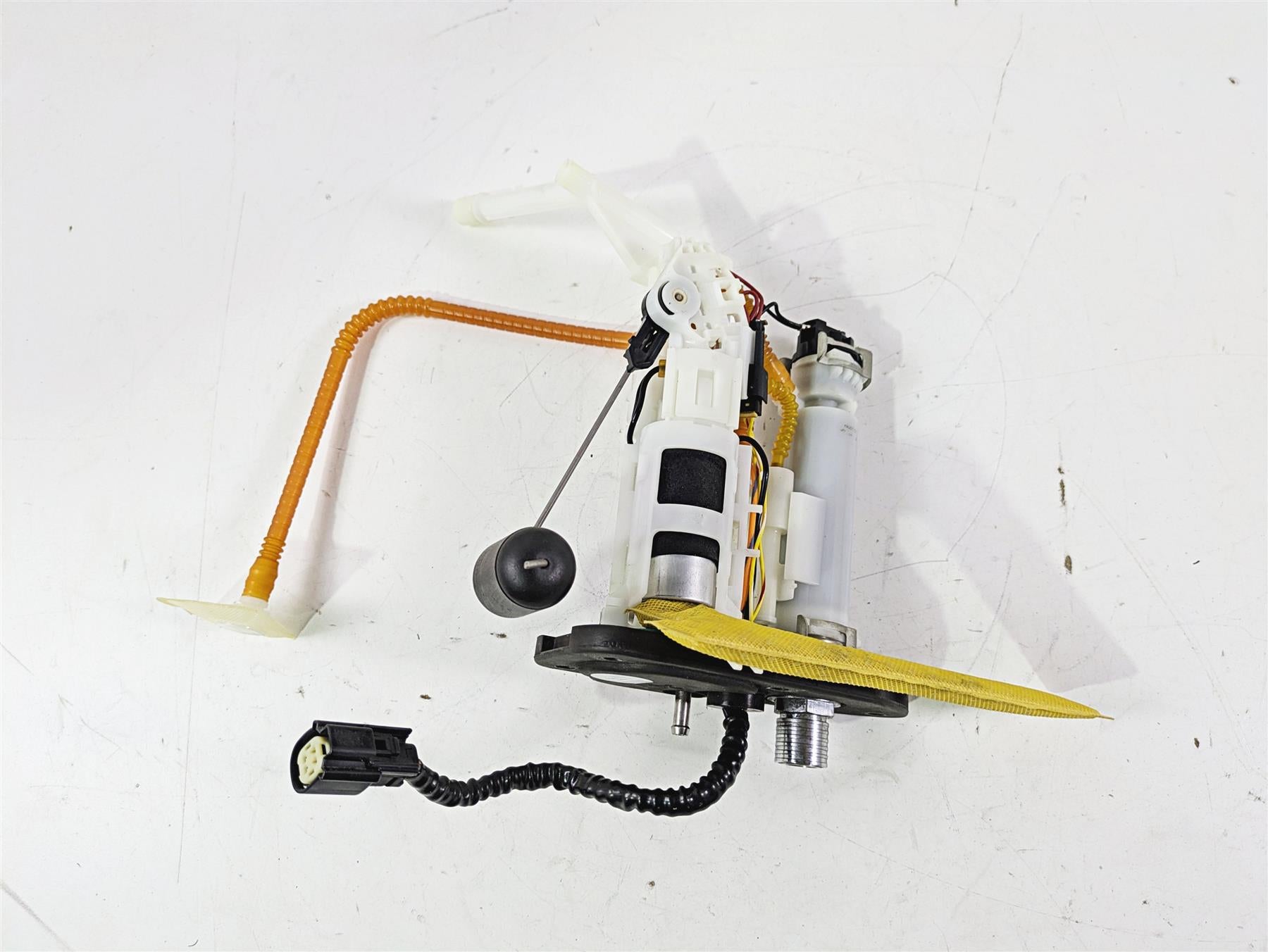 2022 Harley FXLRS Softail Low Rider Fuel Gas Petrol Pump & Sending Unit 61200042 {{ shop.shopifyCountryName }} - Mototech271
