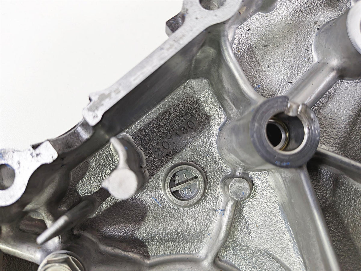 2017 Honda CBR600RR PC40 Right Engine Side Clutch Cover 11330-MFJ-A41 {{ shop.shopifyCountryName }} - Mototech271