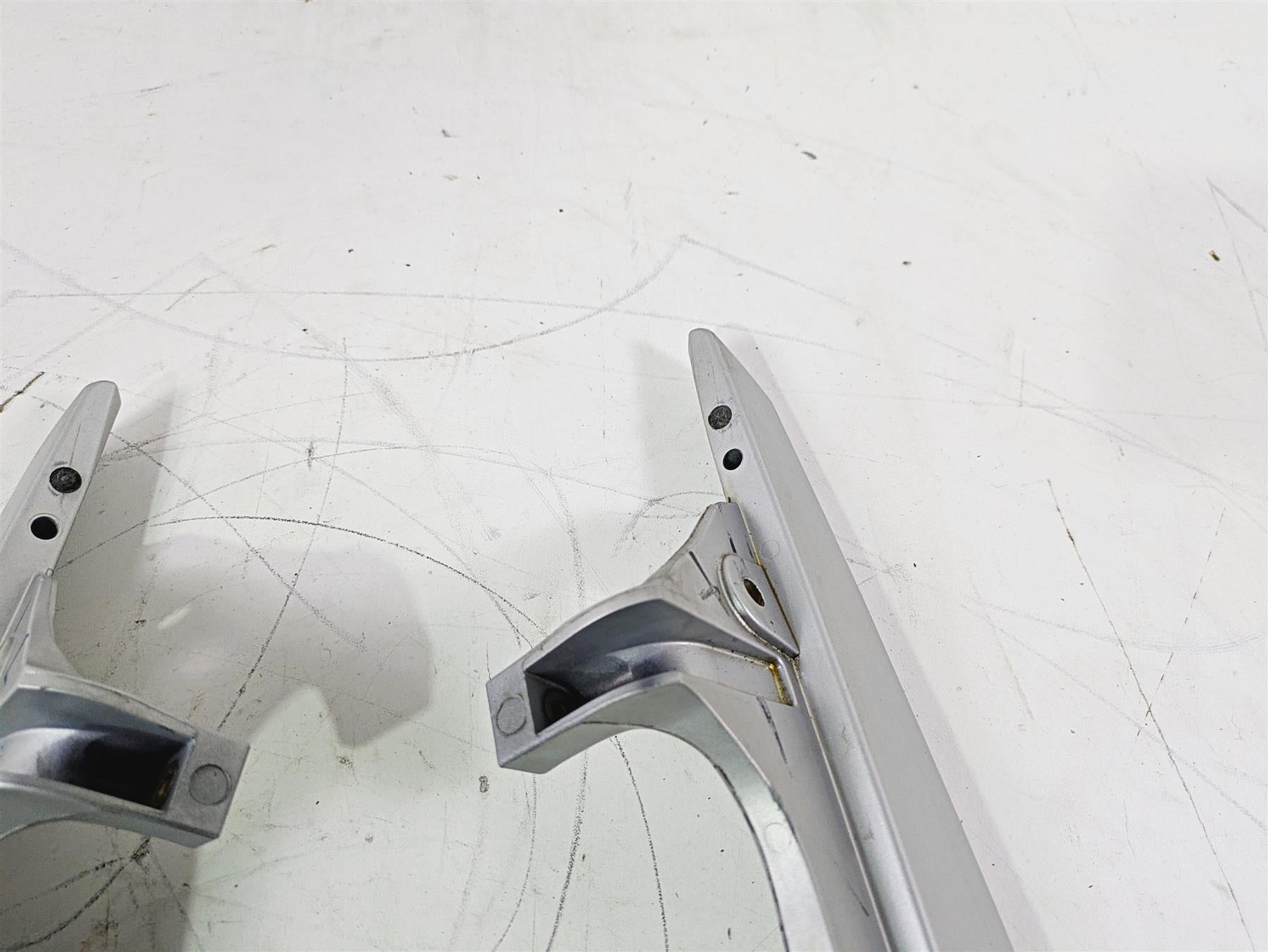 2015 BMW K1600 GT K48 Rear Passenger Side Grab Handles 46548549392 46548549391 {{ shop.shopifyCountryName }} - Mototech271