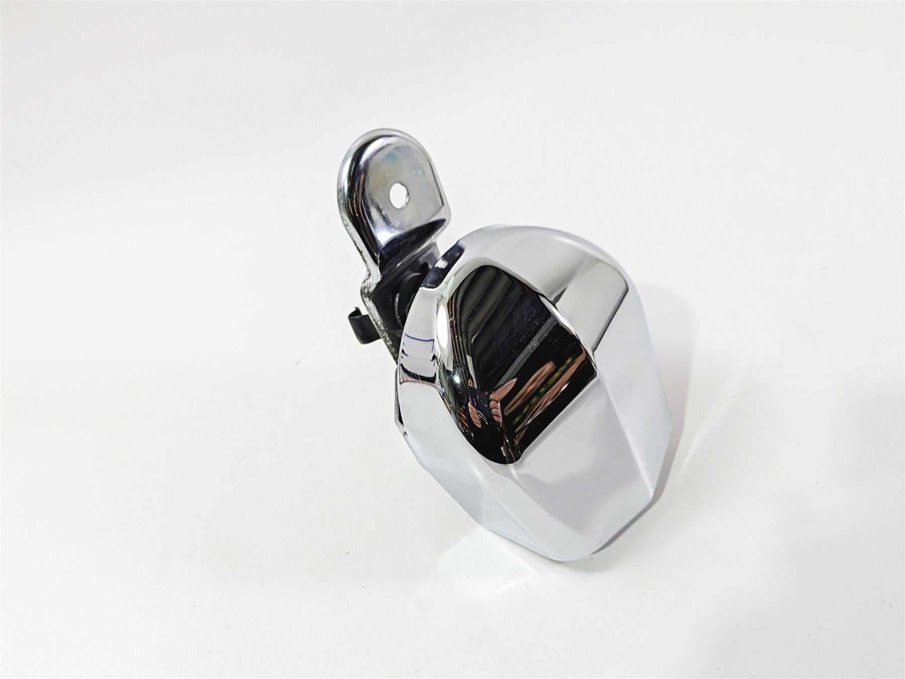 2011 Harley FXDC Dyna Super Glide Horn + Chrome Cover 61300478A {{ shop.shopifyCountryName }} - Mototech271