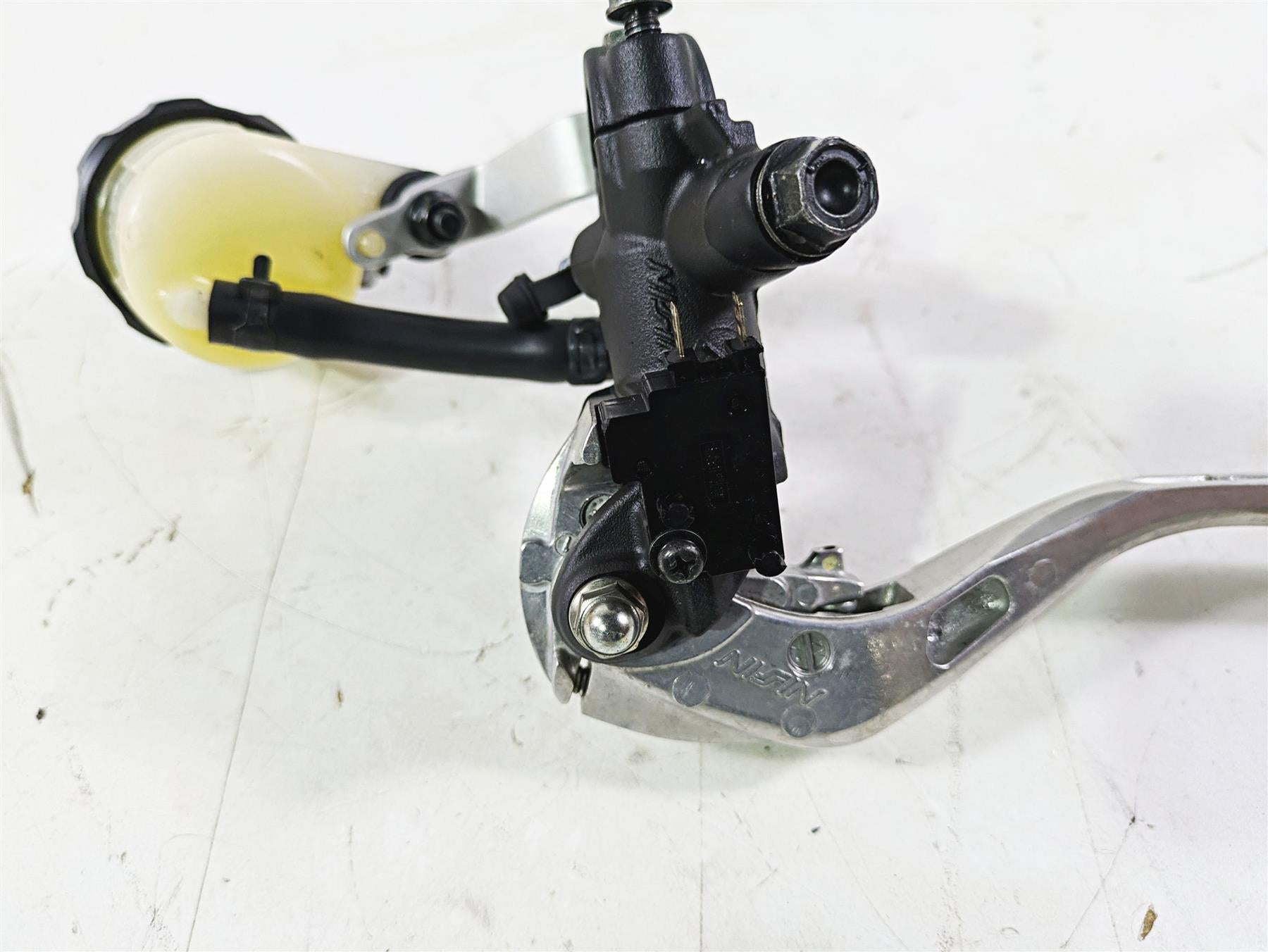 2008 Honda CBR1000RR SC59 Front Radial Brake Master Cylinder 45510-MFL-305 {{ shop.shopifyCountryName }} - Mototech271