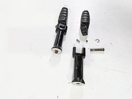 2018 Harley Softail FXFBS Fat Bob Passenger Livewire Footpeg Set - Read 50500762 {{ shop.shopifyCountryName }} - Mototech271