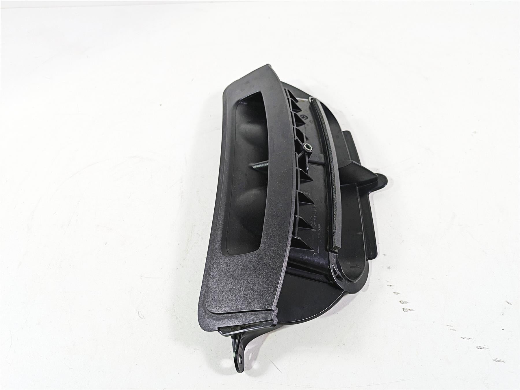 2020 Harley Touring FLHT Electra Glide Front Fairing Air Inlet Vent 29200088A {{ shop.shopifyCountryName }} - Mototech271