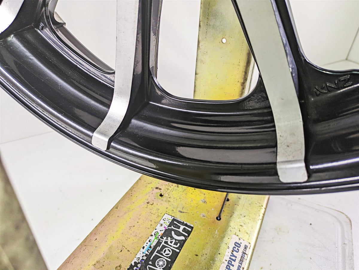 2018 Indian Chieftain Dark Horse Front Wheel Rim 19x3.5 1523059 {{ shop.shopifyCountryName }} - Mototech271