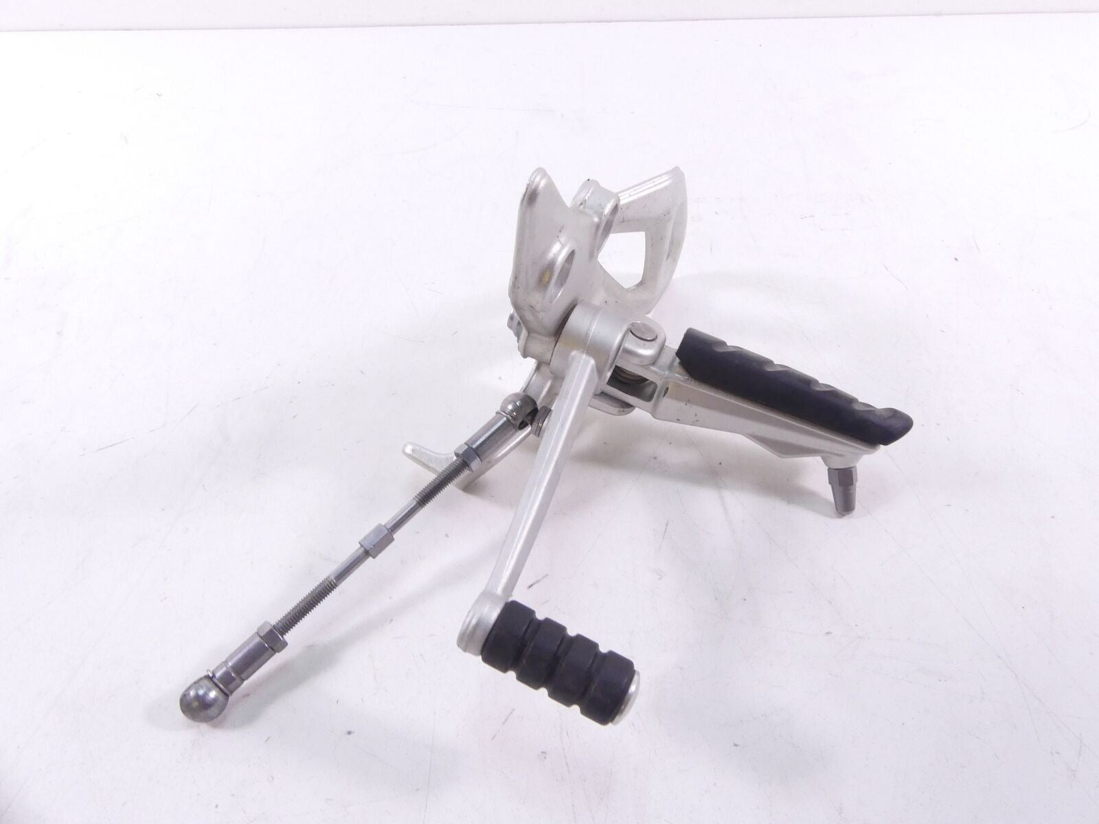 2016 BMW R1200RS K54 Left Rider Footpeg Set & Shifter Lever 46718540796 {{ shop.shopifyCountryName }} - Mototech271