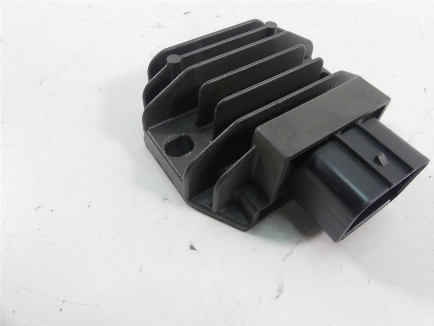 2016 KTM 1290 Superduke R Rectifier Voltage Regulator 60311034000 FH022AA {{ shop.shopifyCountryName }} - Mototech271