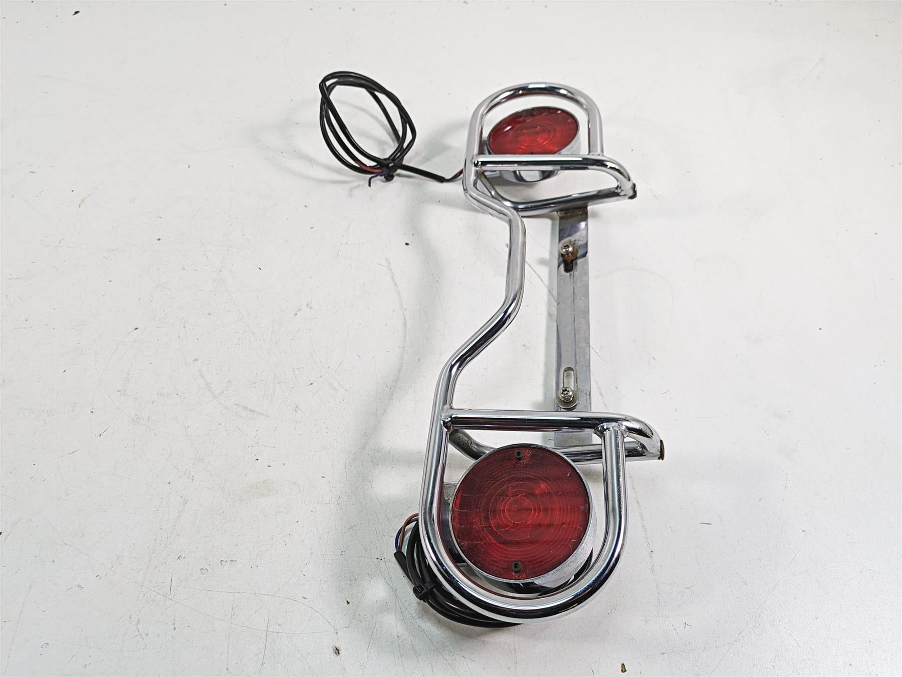 1999 Harley Touring FLHTC Electra Glide Rear Plate Holder Light Bar 68230-97 {{ shop.shopifyCountryName }} - Mototech271