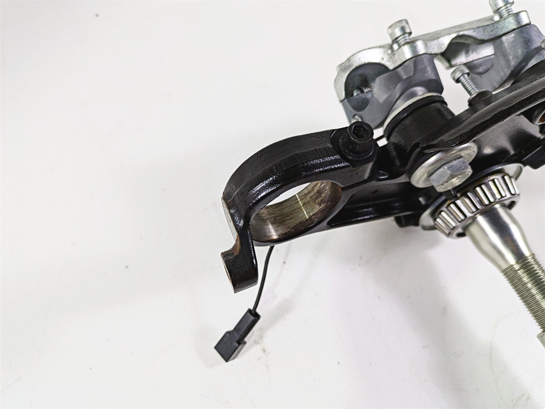 2017 Harley Touring FLHTKSE CVO E-Glide Upper Lower Triple Tree 49mm 45900091A {{ shop.shopifyCountryName }} - Mototech271
