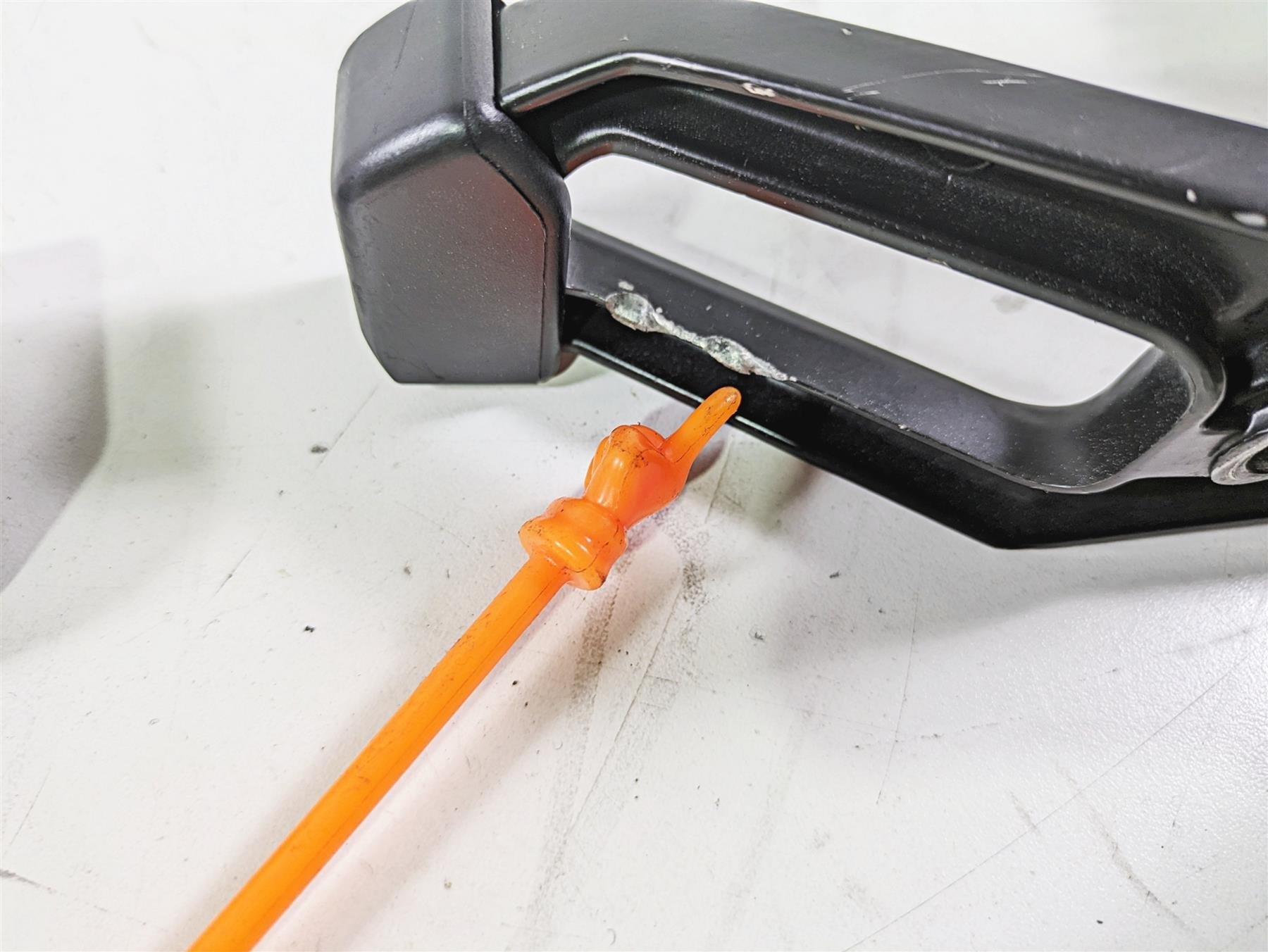 2004 BMW R1150GS R21 Passenger Footpeg Foot Peg Set 46712314761 46712314762 {{ shop.shopifyCountryName }} - Mototech271
