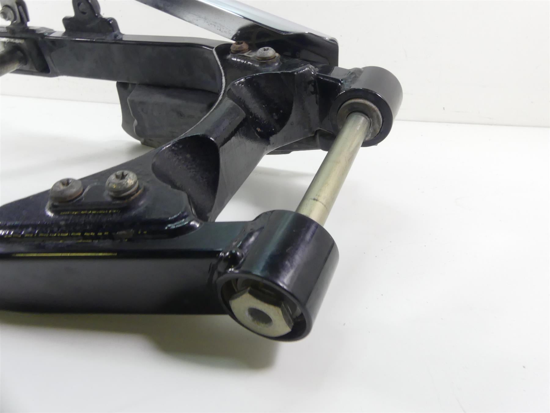 2013 Harley FXDWG Dyna Wide Glide Rear Swingarm + 25mm Axle 47820-10 {{ shop.shopifyCountryName }} - Mototech271