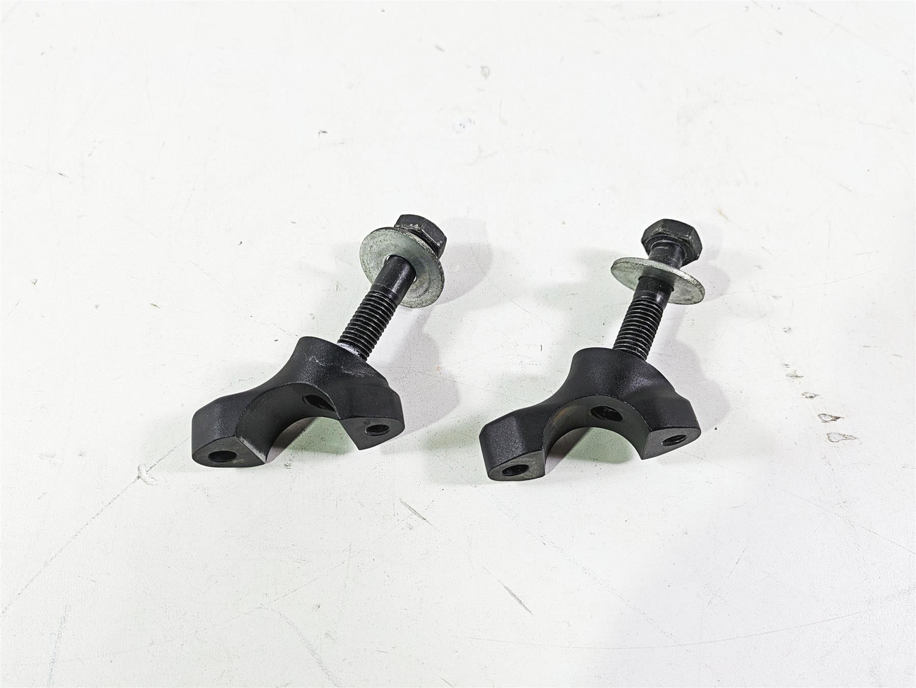 2018 Indian Chieftain Dark Horse Handlebar Riser Holder 5139656 {{ shop.shopifyCountryName }} - Mototech271