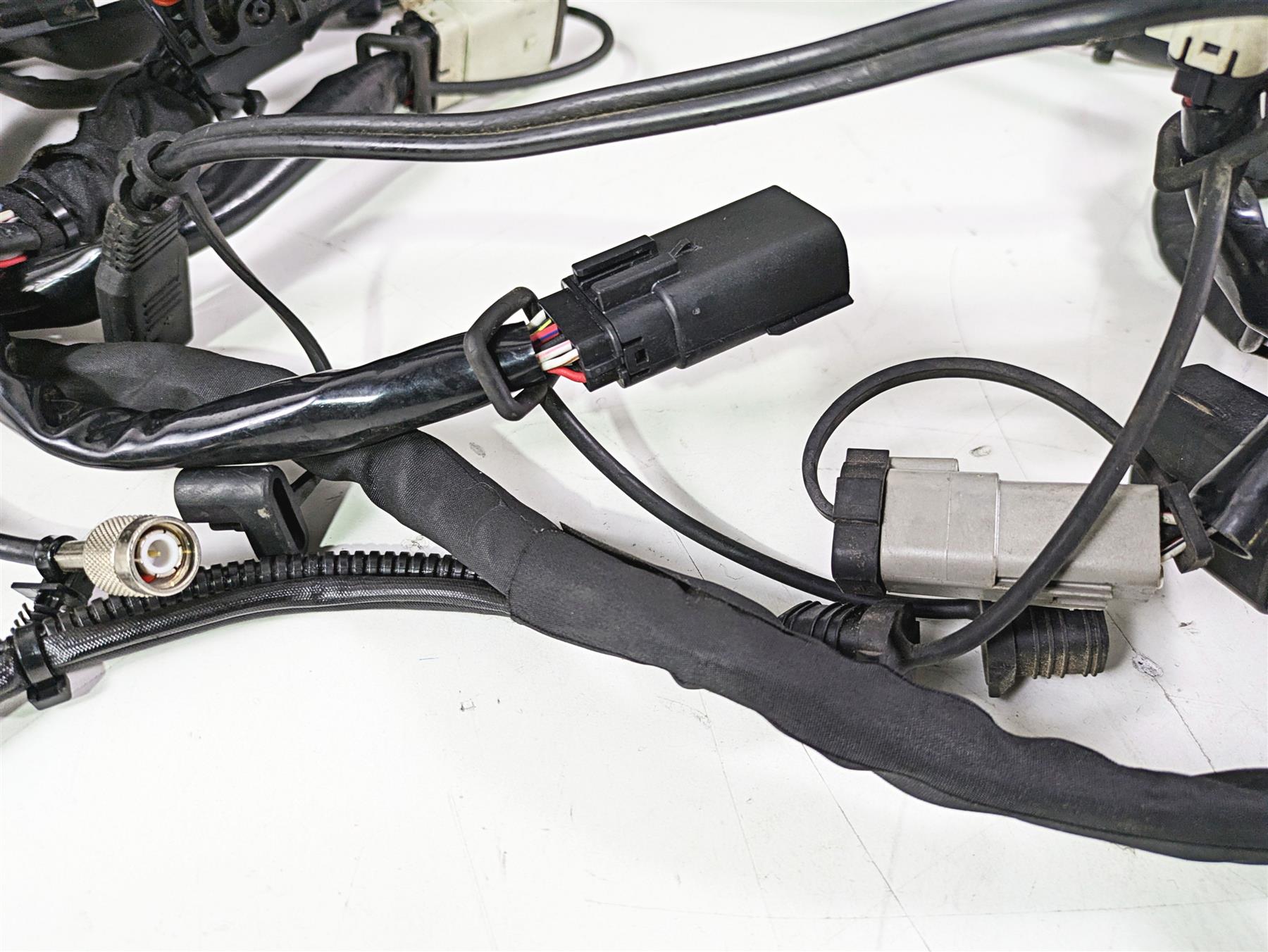 2015 Harley Touring FLHTKL E -Glide Low Main Wiring Harness Loom Abs 69200118 {{ shop.shopifyCountryName }} - Mototech271
