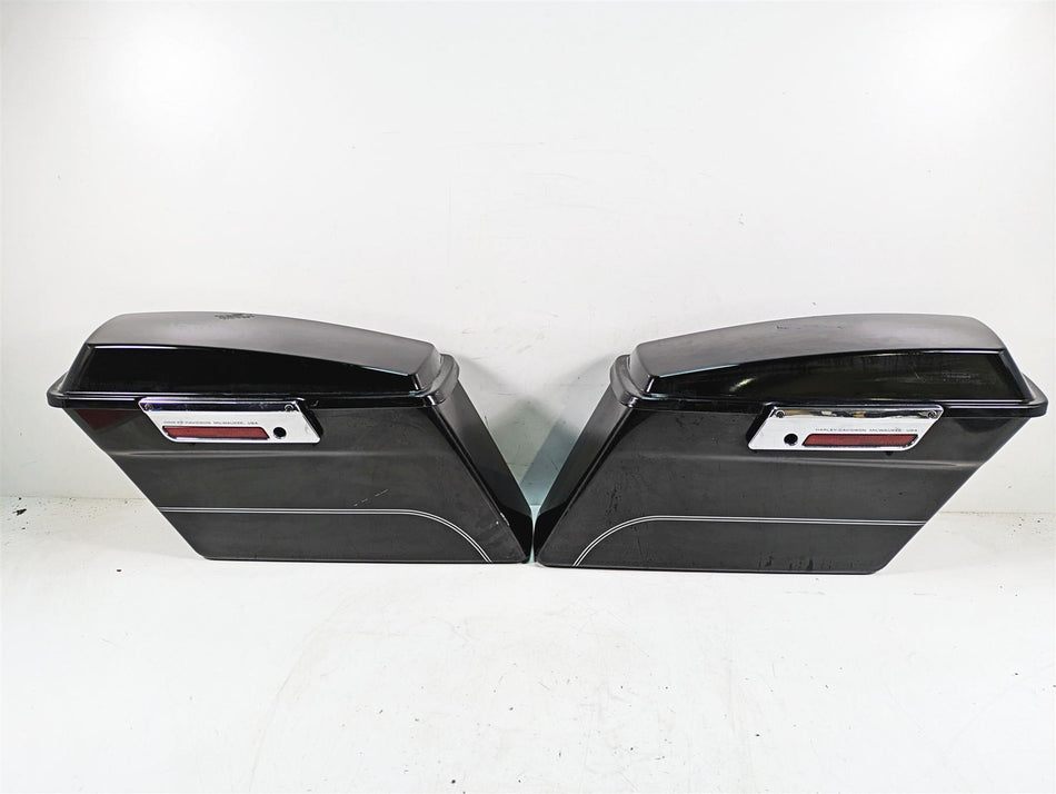 2011 Harley Touring FLHR Road King Saddlebag Saddle Bag Set 91139-09 {{ shop.shopifyCountryName }} - Mototech271