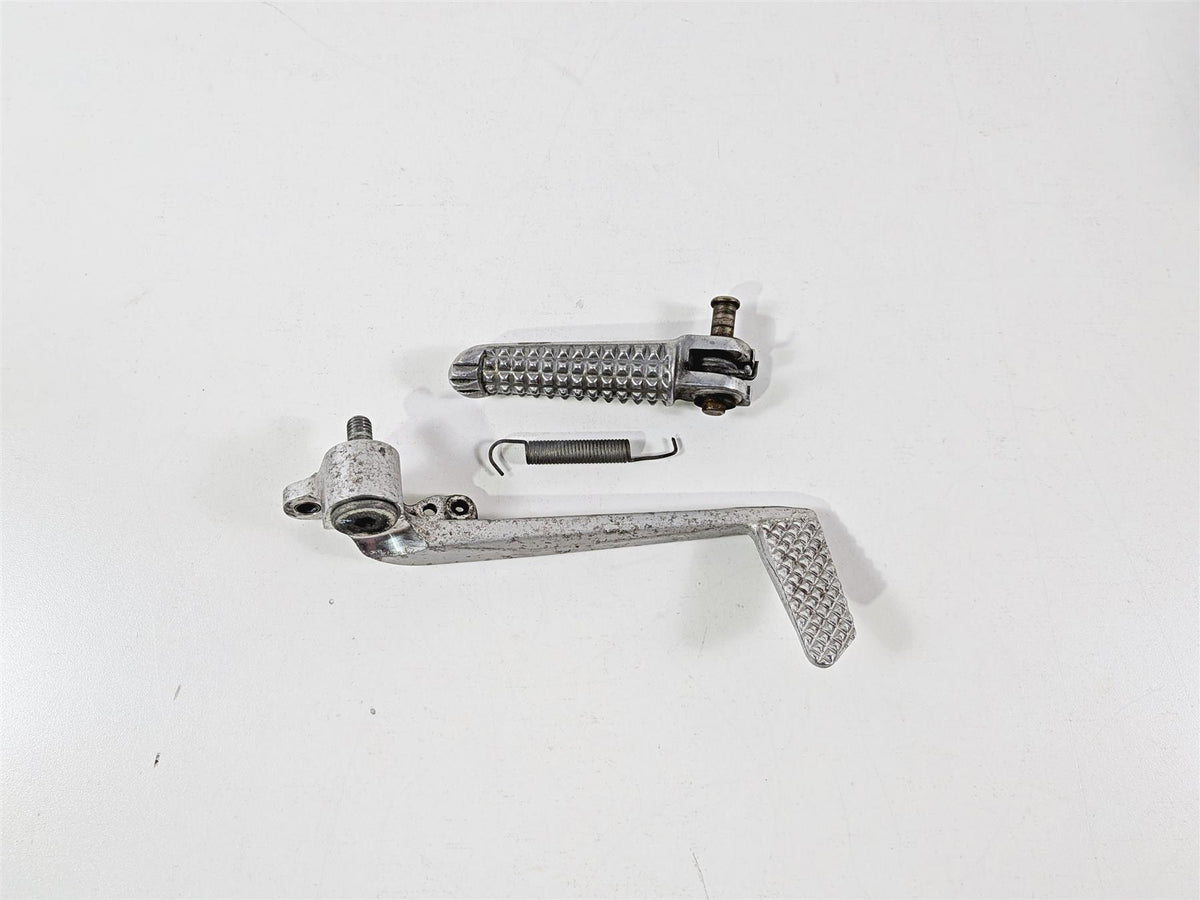 2008 Yamaha YZF R1 RN19 Front Right Footpeg & Brake Pedal 4C8-27211-00-00 {{ shop.shopifyCountryName }} - Mototech271