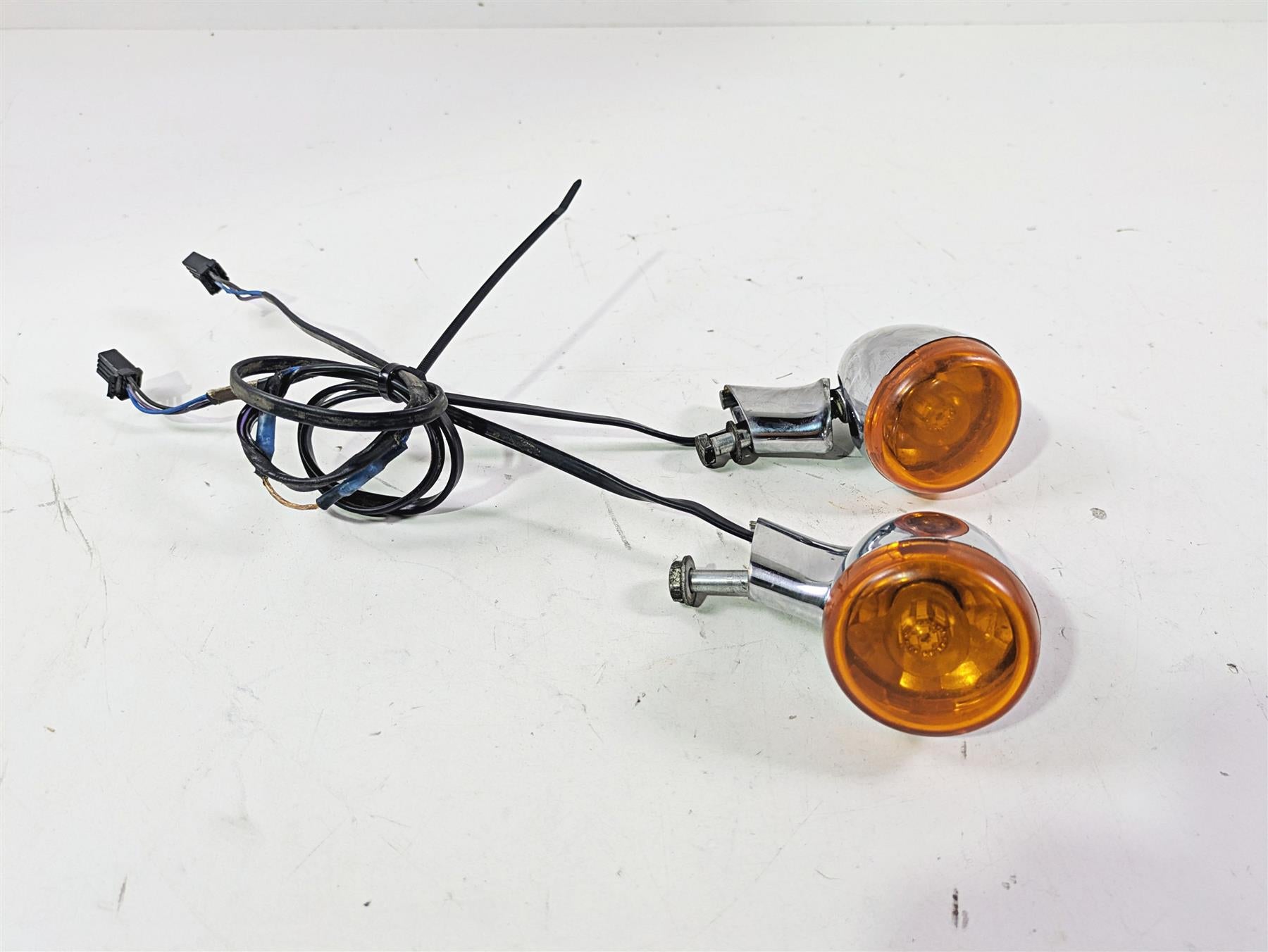 2016 Harley FXDWG Dyna Wide Glide Rear Blinker Turn Signal Set 68461-09 {{ shop.shopifyCountryName }} - Mototech271