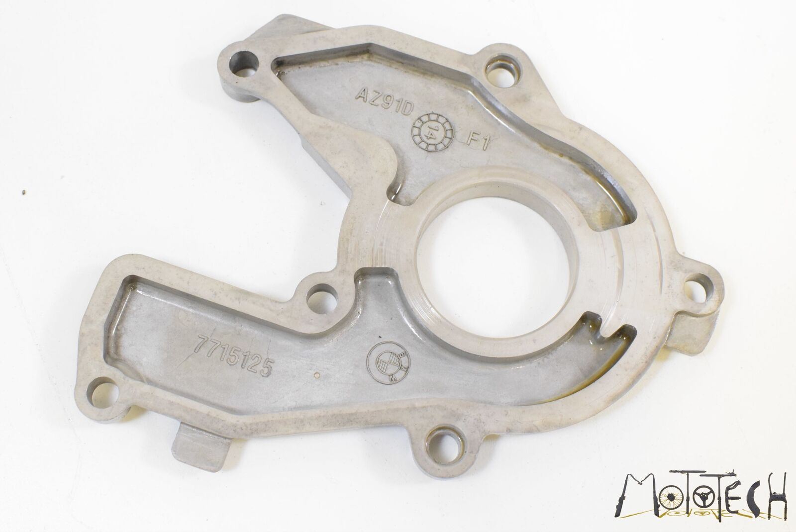 2015 BMW R nineT nine T K21 Oil Pump Assembly 11317710843 {{ shop.shopifyCountryName }} - Mototech271