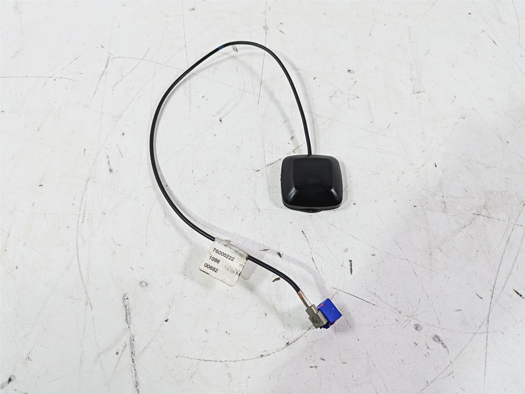 2015 Harley Touring FLHTKL E -Glide Low Gps Antenna Wiring 76000222 | Mototech271