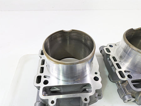 2020 KTM 1290 Super Adventure R Cylinder Jug Piston Set 6173003810024 {{ shop.shopifyCountryName }} - Mototech271