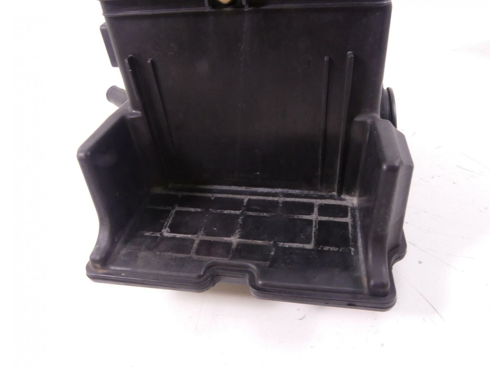 2011 BMW R1200RT K26 Air Box Filter Cleaner Breather With Tubes 13717720045 {{ shop.shopifyCountryName }} - Mototech271