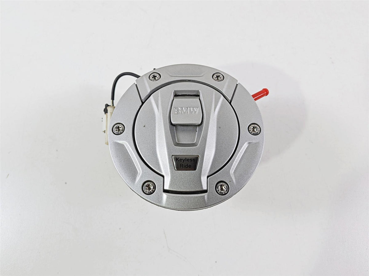 2019 BMW R1250GS K50 Keyless Fuel Gas Petrol Cap Lid Door 16118531632 {{ shop.shopifyCountryName }} - Mototech271