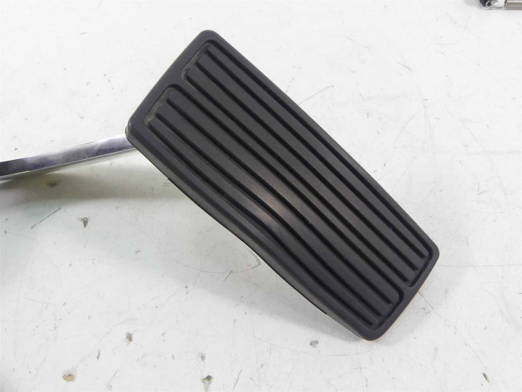 2008 Honda V-Twin VTX1800 N3 Right Front Floor Board & Brake Pedal 50615-MCV-000 {{ shop.shopifyCountryName }} - Mototech271