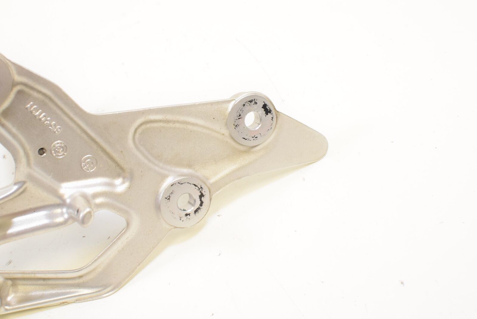 2016 BMW R1200R R1200 R K53 Right Rider Driver Footpeg Foot Peg 46718540797 {{ shop.shopifyCountryName }} - Mototech271