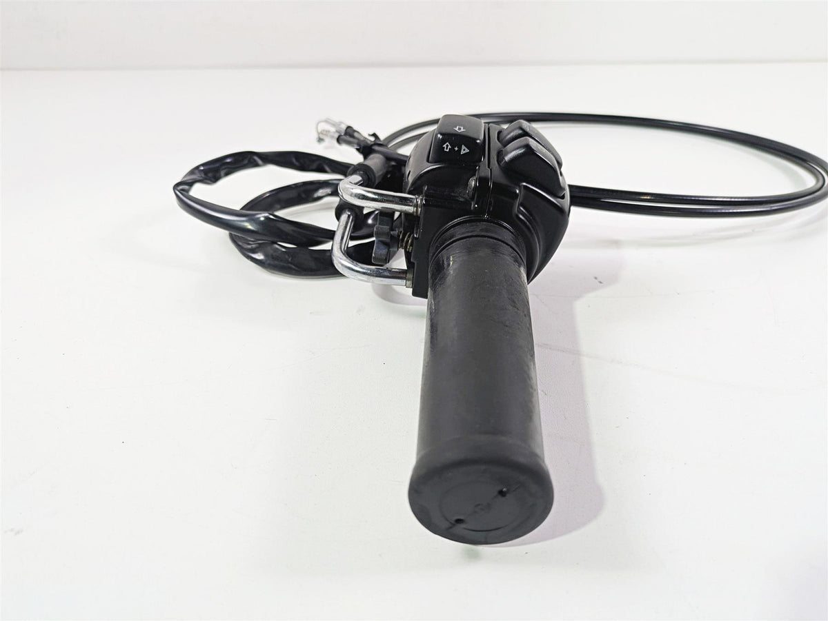 2009 Harley FXDC Dyna Super Glide Right Hand Throttle Control Switch 71684-06A {{ shop.shopifyCountryName }} - Mototech271