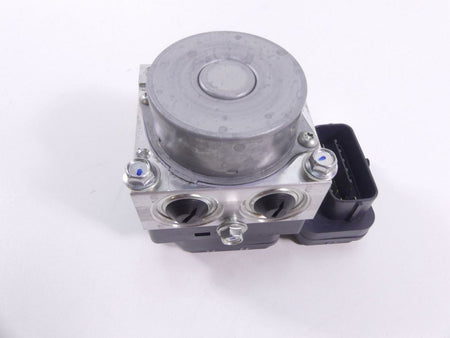 2019 Yamaha VMX17 V-Max 1700 Advics Abs Brake Pump Module 2S3-85930-10-00 {{ shop.shopifyCountryName }} - Mototech271