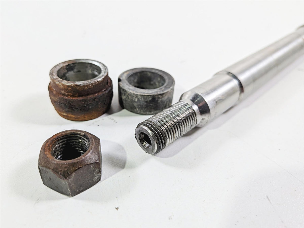 2002 Harley Davidson XLH883 Sportster Front Wheel Spindle Axle 43895-00 {{ shop.shopifyCountryName }} - Mototech271