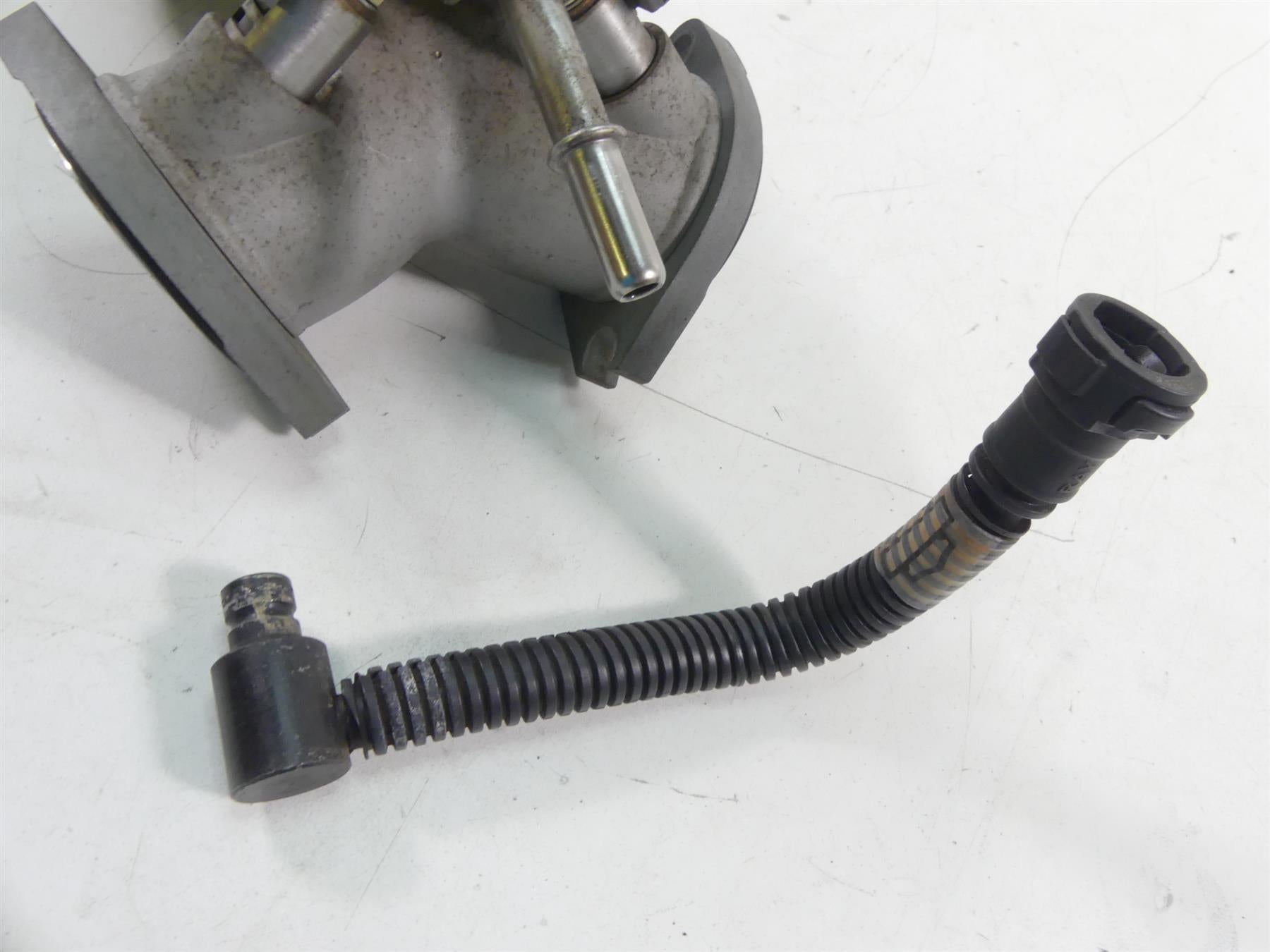2004 Harley Softail FLSTFI Fat Boy Throttle Body Bodies Fuel Injector 27600-01A {{ shop.shopifyCountryName }} - Mototech271