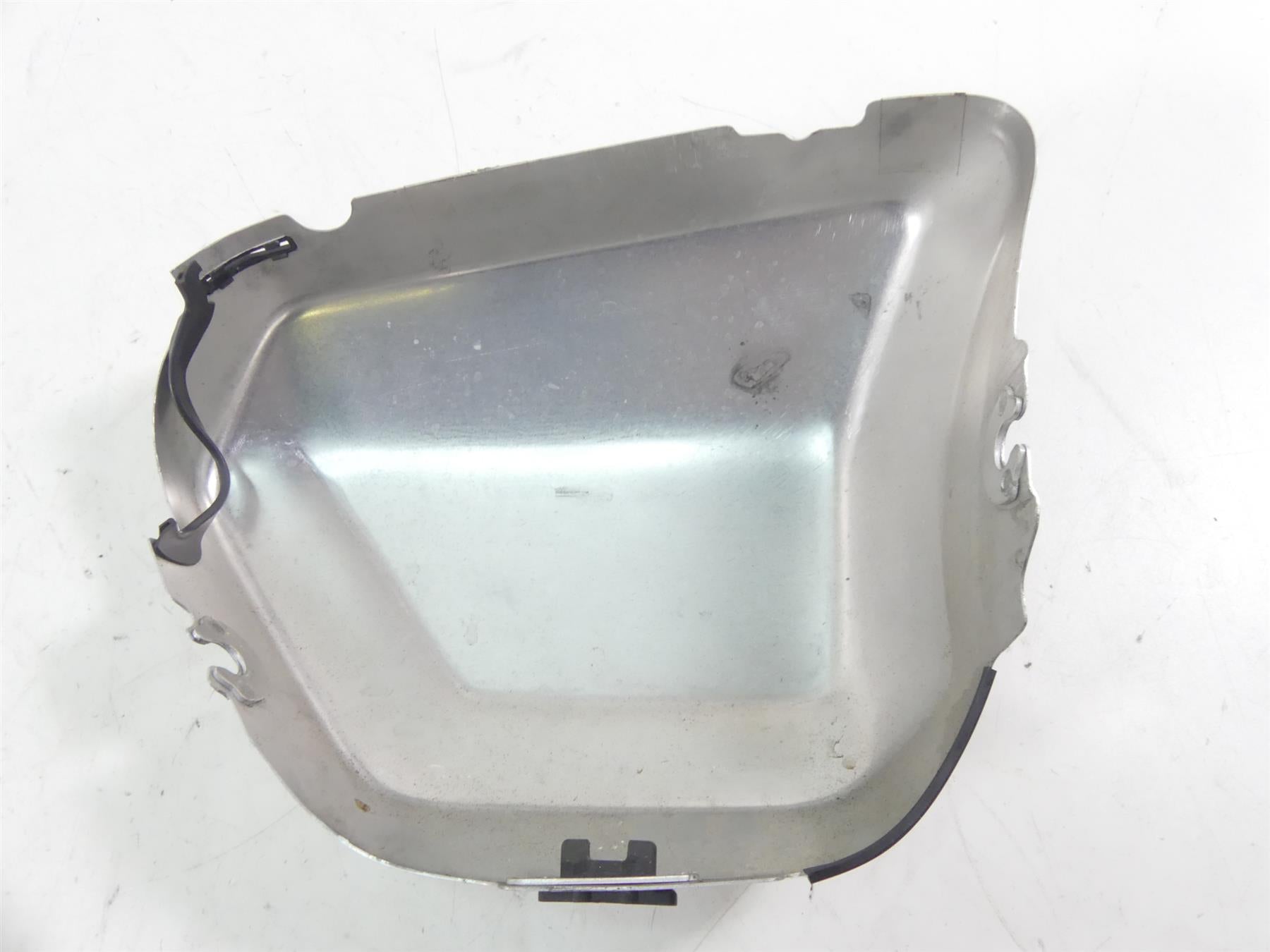2013 Yamaha VMX17 V-Max 1700 Left Side Cover Fairing & Holder 2S3-21731-10-00 {{ shop.shopifyCountryName }} - Mototech271