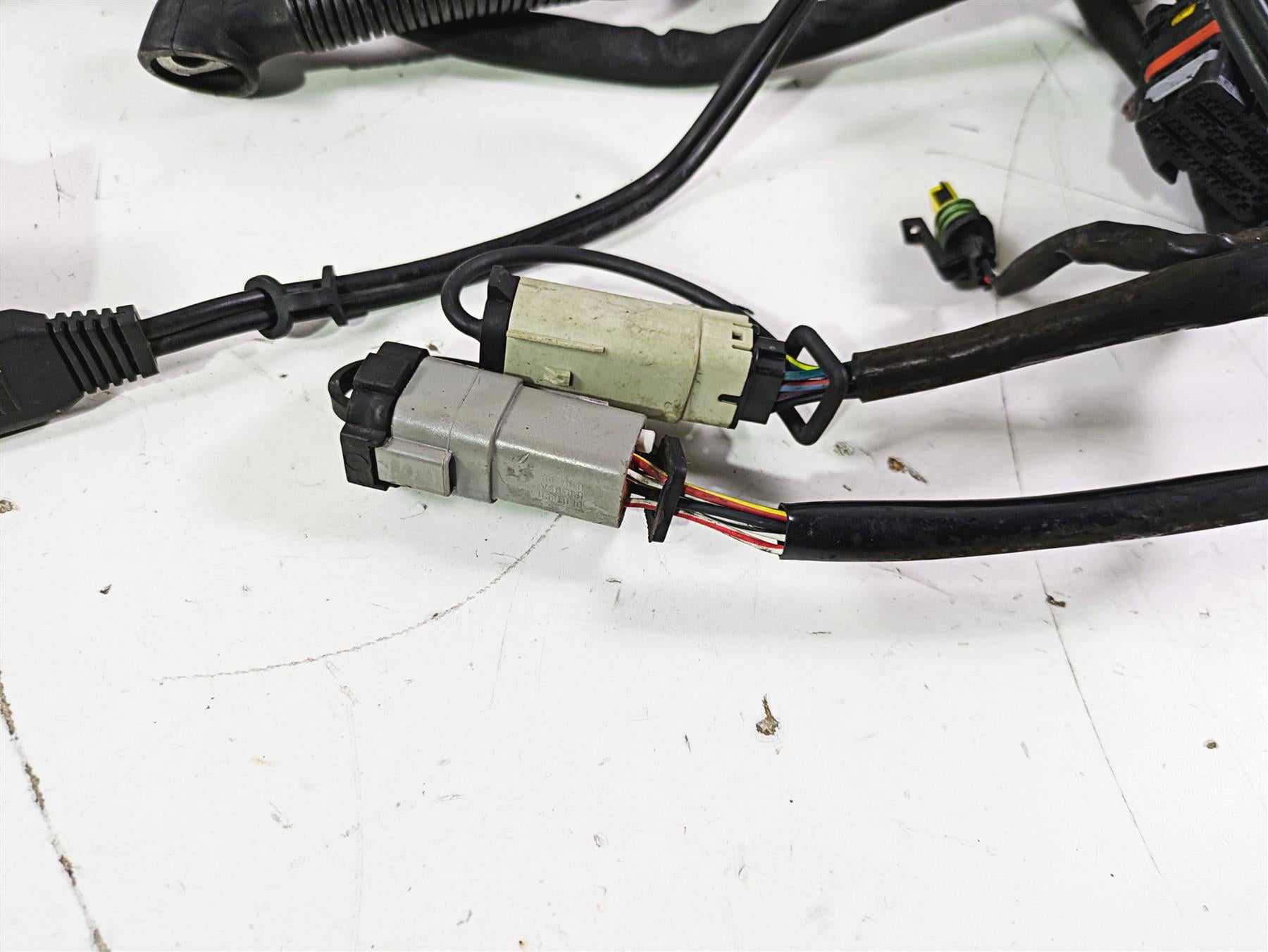 2016 Harley Touring FLTRX Road Glide Main Wiring Harness Loom 69201322A {{ shop.shopifyCountryName }} - Mototech271