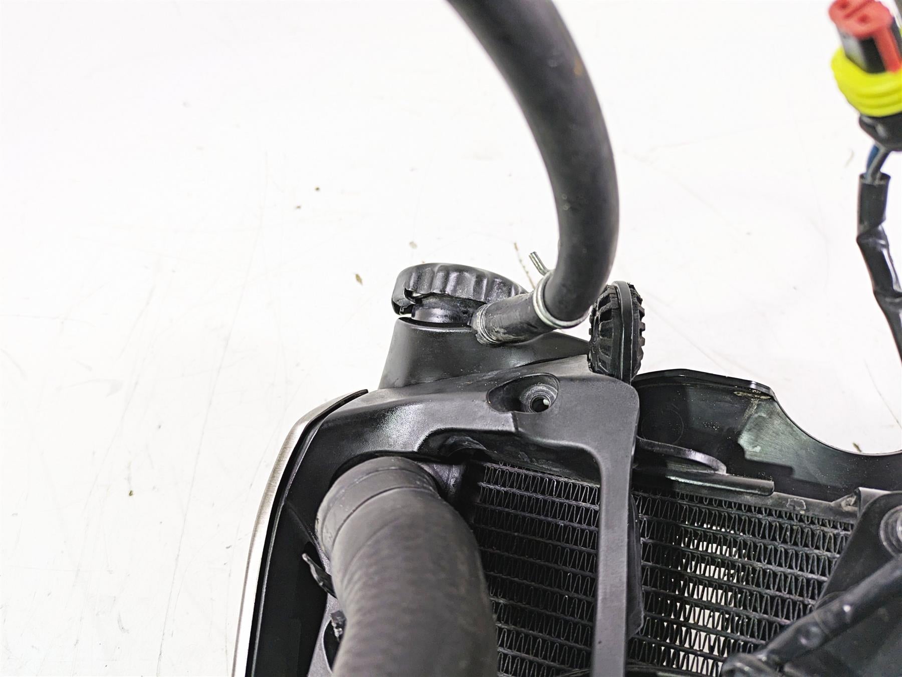 2017 Ducati Monster 1200 S Radiator Fan Reservoir Hoses Set 54841025A {{ shop.shopifyCountryName }} - Mototech271